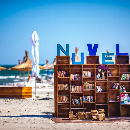 Apartel 42 Summer Crazy Apartment Mamaia